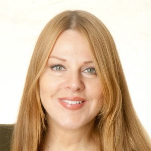 Meet your Posher, Suzanne